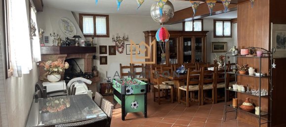 Вилла с 7 комнатами в Падерно дель Граппа, Италия № 230323 16