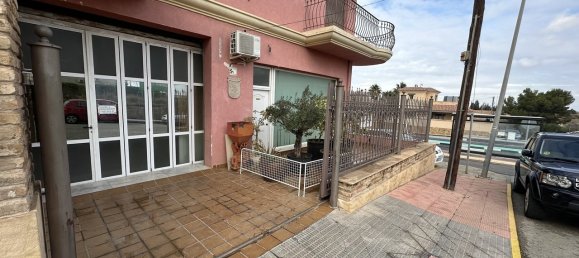 930m² Commercial property in San Miguel de Salinas, Spain No. 285916 2