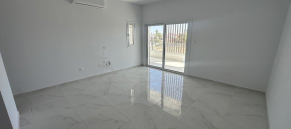2 dormitorios apartamento en venta en Larnaka, Cyprus № 26457 3