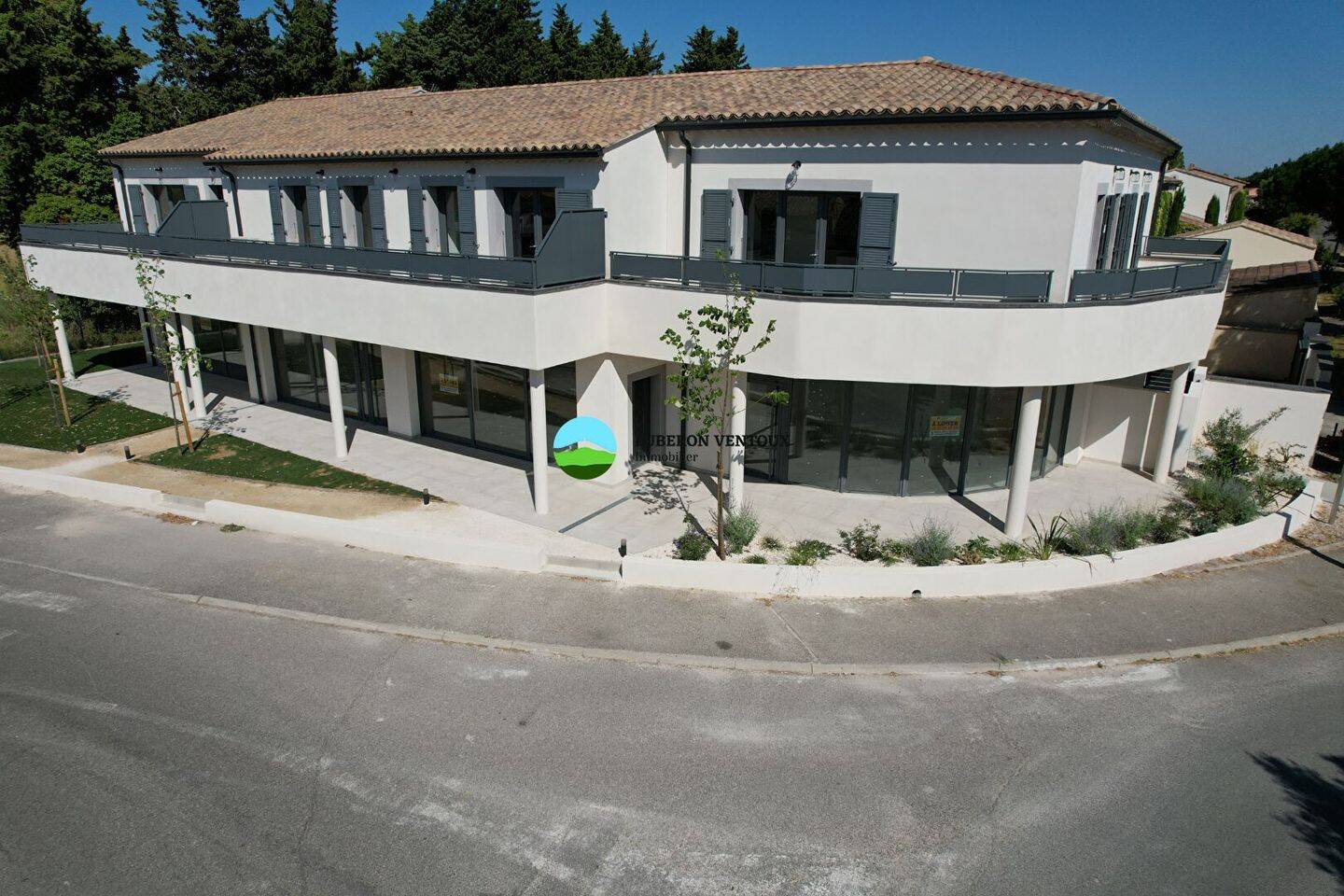 2 bedrooms Apartment in Velleron, France No. 361696