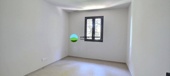 2 bedrooms Apartment in Velleron, France No. 361696 5