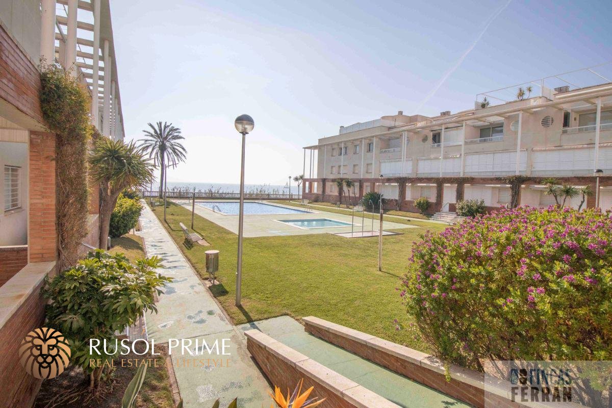 3 Schlafzimmer Wohnung in Coma-Ruga, Spain, Nr. 255