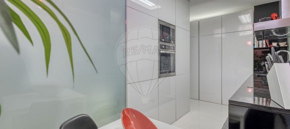 3 bedrooms House in Vila Nova de Gaia, Portugal No. 176387 6