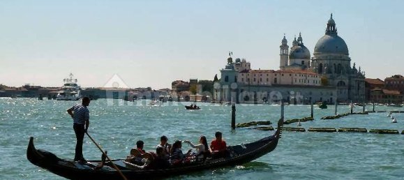 2 rooms Commercial property in Venice, Italy No. 61827 14