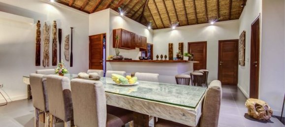 4 Schlafzimmer Villa in Canggu, Indonesia, Nr. 3452 10
