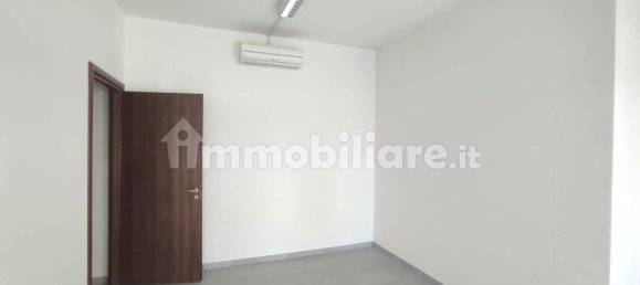 5-Zimmer Gewerbliche Immobilie in Poggibonsi, Italy, Nr. 39677 28