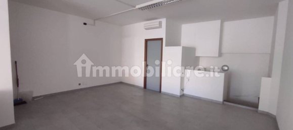 5-Zimmer Gewerbliche Immobilie in Poggibonsi, Italy, Nr. 39677 19