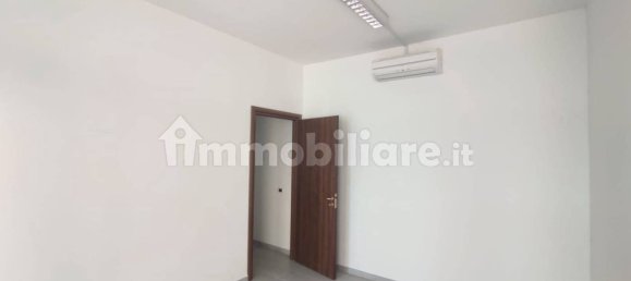 5-Zimmer Gewerbliche Immobilie in Poggibonsi, Italy, Nr. 39677 27