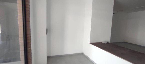 5-Zimmer Gewerbliche Immobilie in Poggibonsi, Italy, Nr. 39677 22