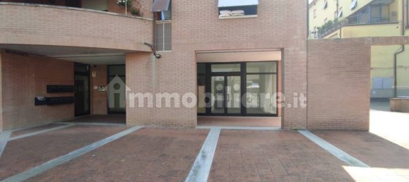 5-Zimmer Gewerbliche Immobilie in Poggibonsi, Italy, Nr. 39677 39