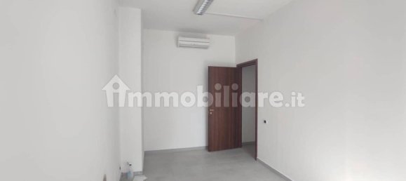 5-Zimmer Gewerbliche Immobilie in Poggibonsi, Italy, Nr. 39677 5