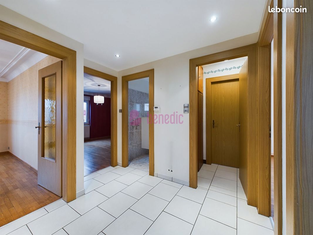 Apartamento de 2 dormitorios en Morhange, France No. 41428