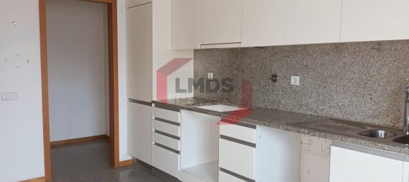 3 chambres Appartement à Matosinhos, Portugal No. 32243 8