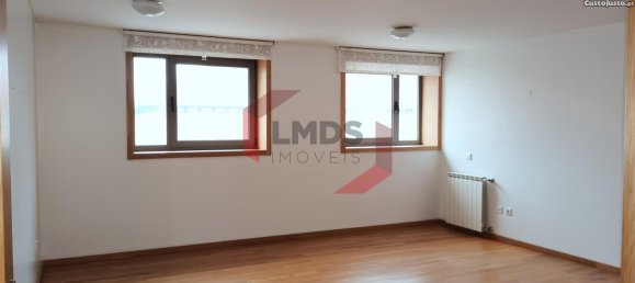 3 chambres Appartement à Matosinhos, Portugal No. 32243 5