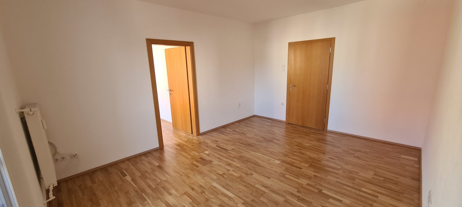 Квартира с 2 комнатами в Инсбрук-Штадт, Австрия № 165022