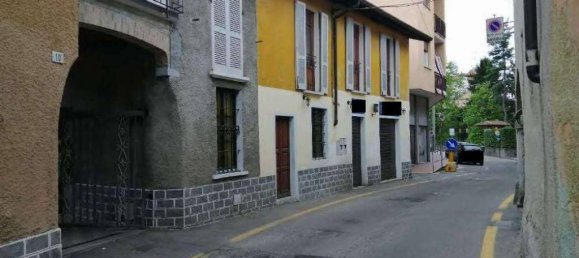 4 Schlafzimmer Wohnung in Golasecca, Italy, Nr. 282582 32