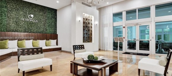 3 chambres propriété commerciale à louer à Miami, Miami-Dade, Florida, USA № 615325 5