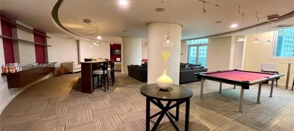 3 chambres propriété commerciale à louer à Miami, Miami-Dade, Florida, USA № 615325 3