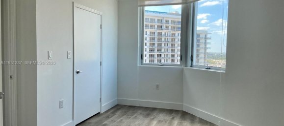 3 chambres propriété commerciale à louer à Miami, Miami-Dade, Florida, USA № 615325 18