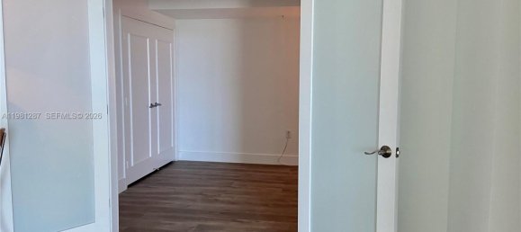 3 chambres propriété commerciale à louer à Miami, Miami-Dade, Florida, USA № 615325 24