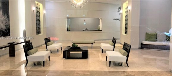 3 chambres propriété commerciale à louer à Miami, Miami-Dade, Florida, USA № 615325 7