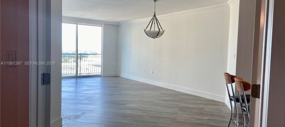 3 chambres propriété commerciale à louer à Miami, Miami-Dade, Florida, USA № 615325 22
