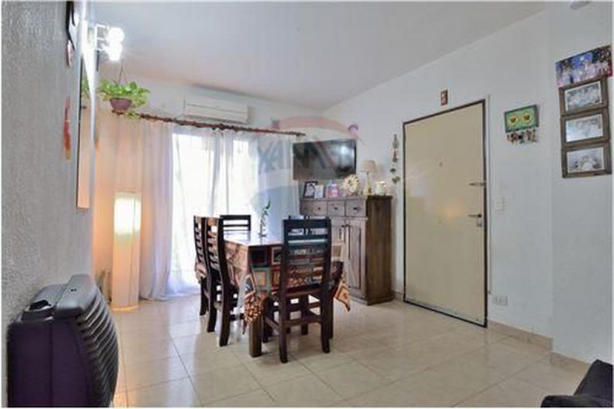 3 Schlafzimmer Wohnung in General San Martin, Argentina, Nr. 16358