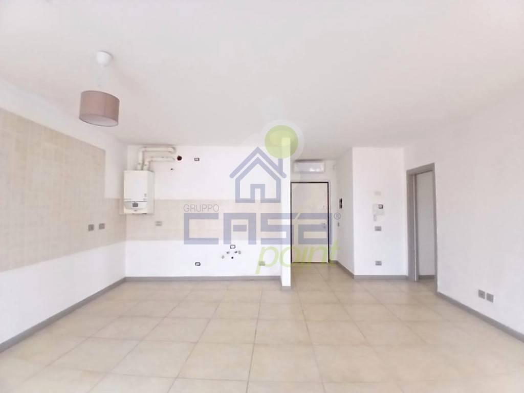 4 rooms Apartment in Torre de' Picenardi, Italy No. 40478