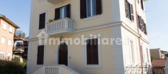 2 bedrooms Apartment in Rome, Italy No. 44740 22