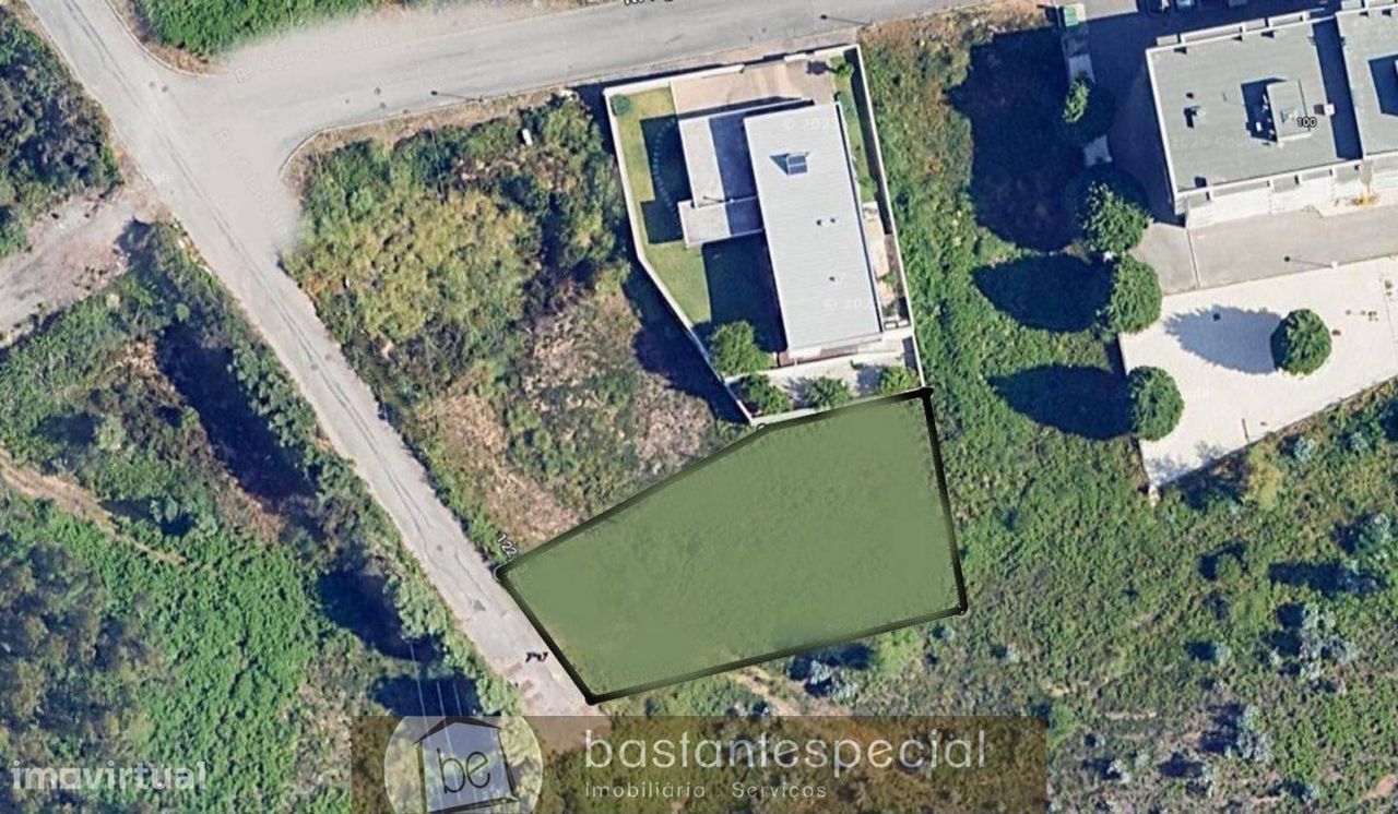 Grundstück in Santa Maria da Feira, Portugal 845m², Nr. 305425