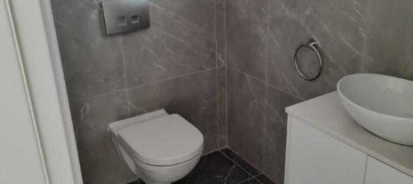 2 bedrooms Apartment in Agios Georgios, Cyprus No. 7925 6