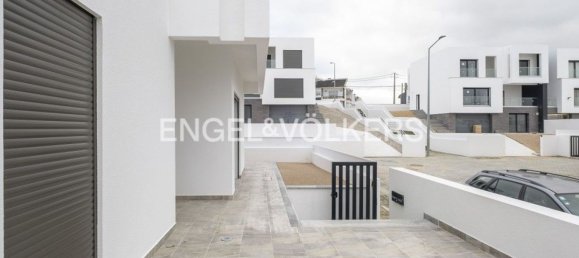 4 Schlafzimmer Haus in Corroios, Portugal, Nr. 14226 34