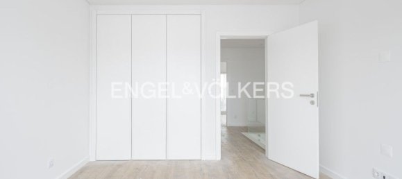 4 Schlafzimmer Haus in Corroios, Portugal, Nr. 14226 32