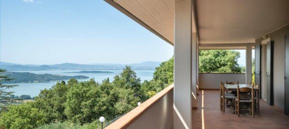 4 bedrooms Villa in Passignano sul Trasimeno, Italy No. 55666 5