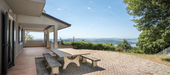 4 bedrooms Villa in Passignano sul Trasimeno, Italy No. 55666 37