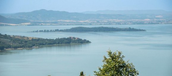 4 bedrooms Villa in Passignano sul Trasimeno, Italy No. 55666 44