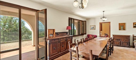 4 bedrooms Villa in Passignano sul Trasimeno, Italy No. 55666 31