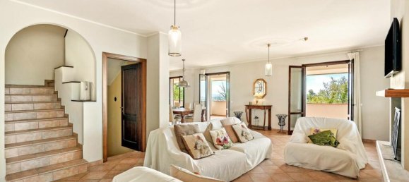 4 bedrooms Villa in Passignano sul Trasimeno, Italy No. 55666 16