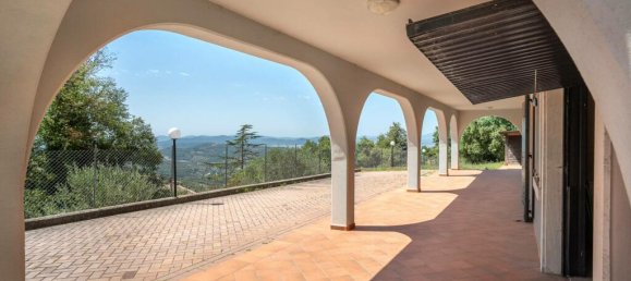 4 bedrooms Villa in Passignano sul Trasimeno, Italy No. 55666 42