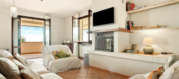 4 bedrooms Villa in Passignano sul Trasimeno, Italy No. 55666 15