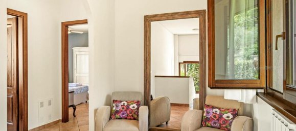 4 bedrooms Villa in Passignano sul Trasimeno, Italy No. 55666 24