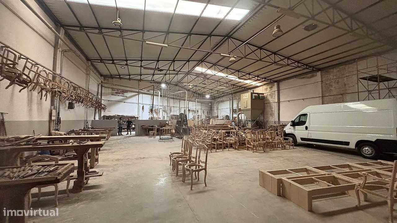 675m² Warehouse in Carvalhosa, Portugal No. 332306