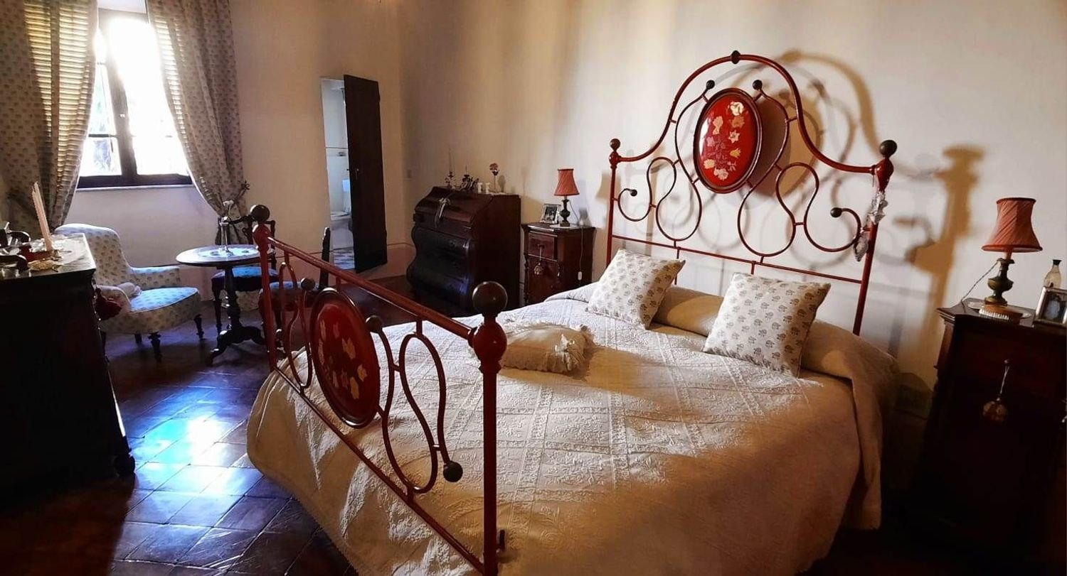 Edificio en San Casciano dei Bagni, Italy 598 m² No. 230172