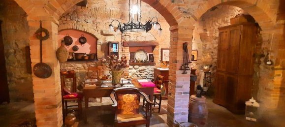 Edificio en San Casciano dei Bagni, Italy 598 m² No. 230172 2