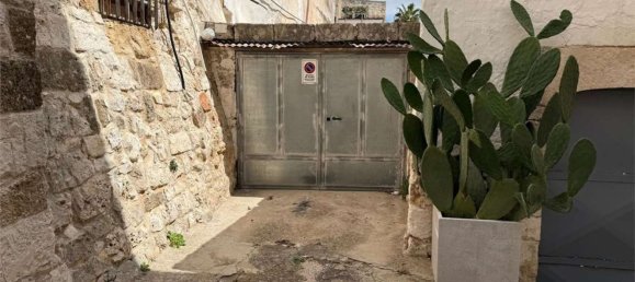 Дом с 4 спальнями в Каровиньо, Италия № 380625 17