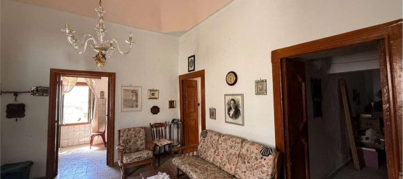 Дом с 4 спальнями в Каровиньо, Италия № 380625 12