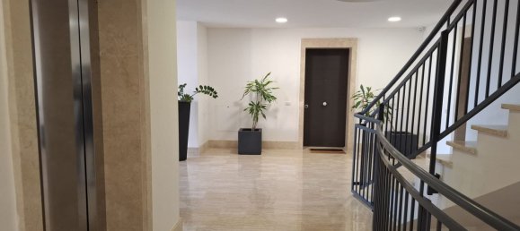 3 bedrooms Apartment in Rome, Italy No. 377780 7