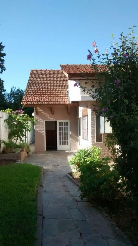 Casa T4 em San Miguel, Argentina N.º 2004