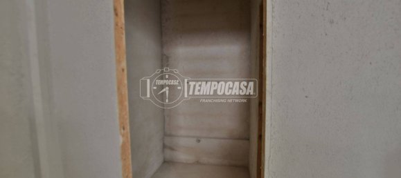 160m² Garage in San Severino Marche, Italy No. 280558 2