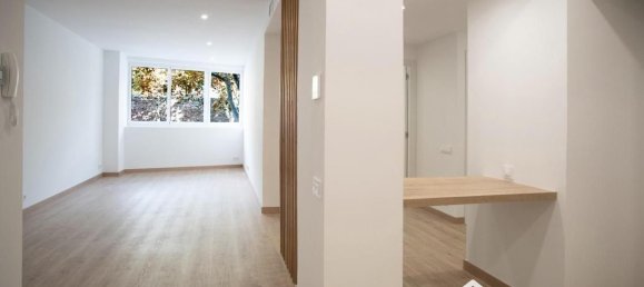 2 bedrooms Apartment in Sants-Montjuic, Spain No. 141818 10